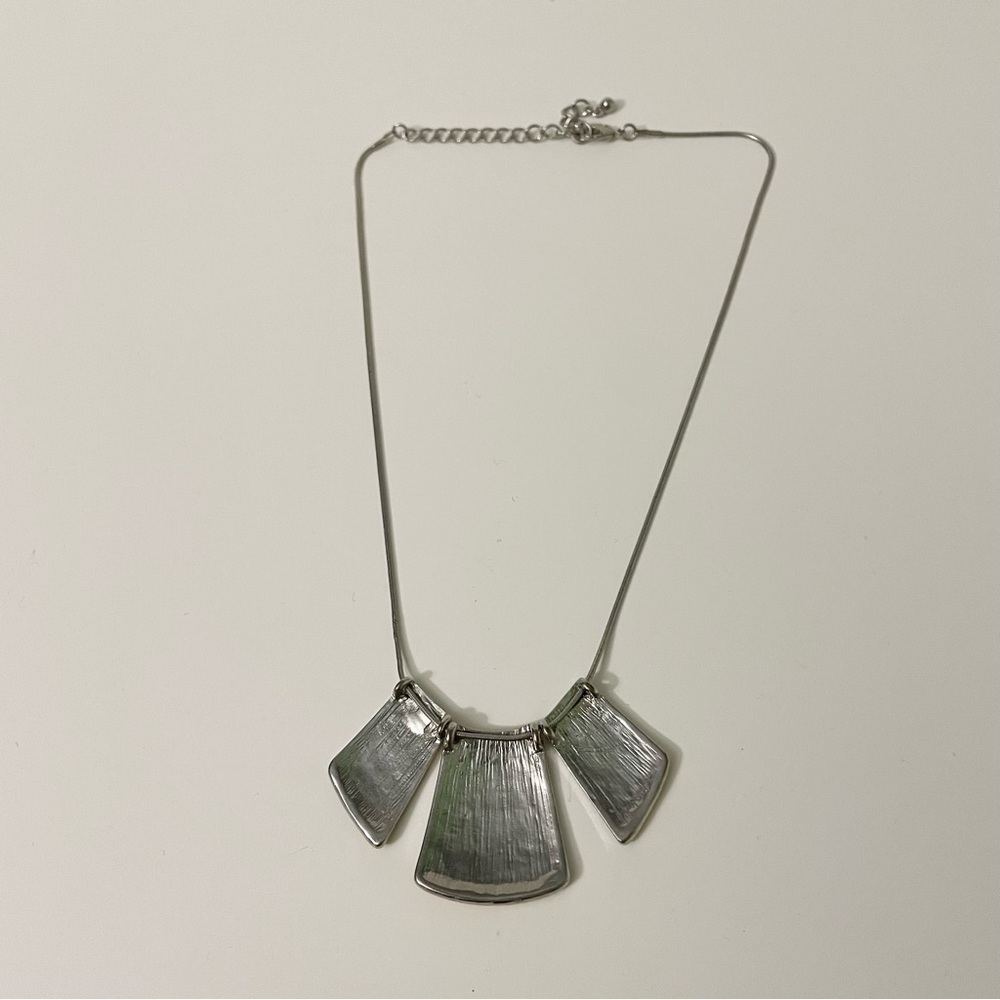 Color Block Geometric Statement Necklace - Picture 5 of 11